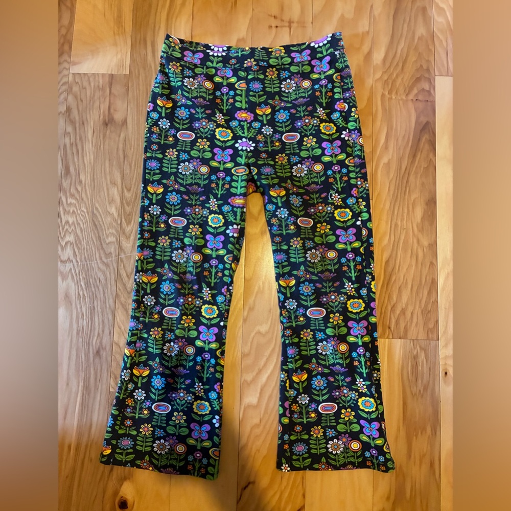 Nooworks kick flare - Colorful Floral on Black medium old school cut